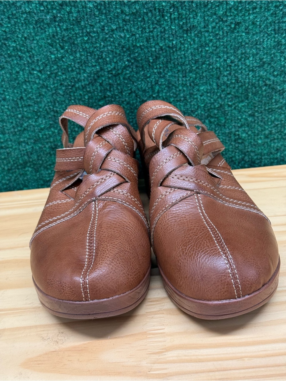 b.o.c. by Born Brown Mule Clogs Woven Straps Closed Toe Women’s 9M - Picture 7 of 8